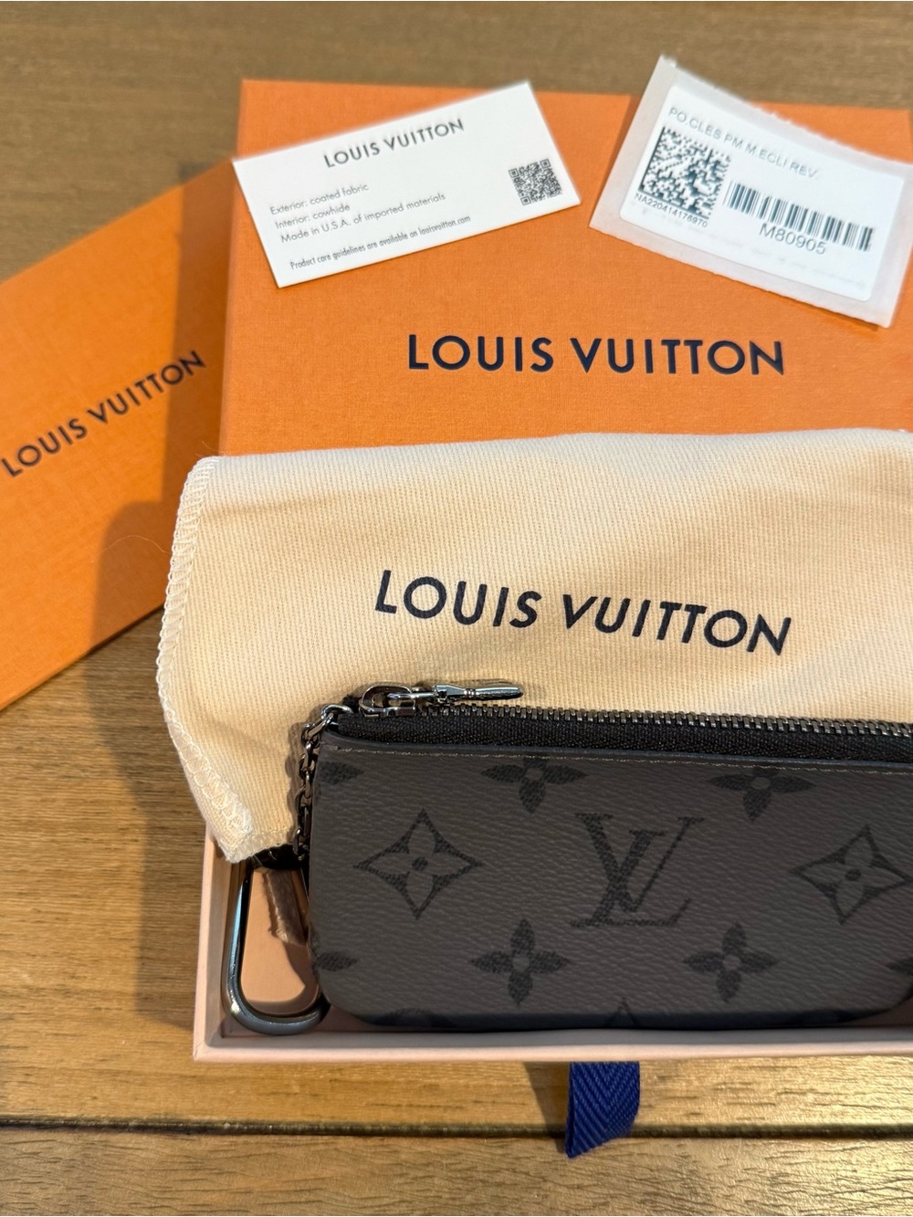 100% Authentic Louis Vuitton Men’s Monogram Eclipse Key Pouch